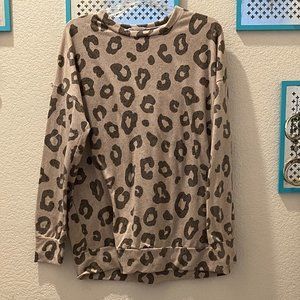 Tan Leopard Print Tee- Women's Size L